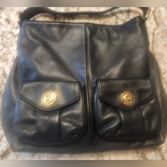 Michael Kors Black Leather Hobo Shoulder Bag. Satchel Vintage, Gold Hardware EUC - Picture 1 of 12